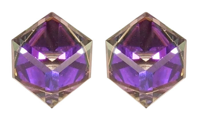 Серьги Xuping Родий с кр-ми Swarovski гвоздики (пусеты) "Кристальные кубики Heliotrope" 6х6мм
Серьги Xuping Родий с кр-ми Swarovski гвоздики (пусеты) "Кристальные кубики Heliotrope" 6х6мм