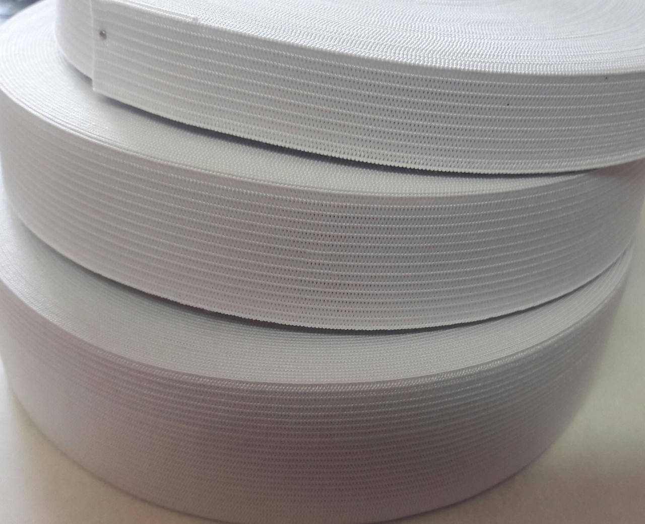 Резинка швейная 5 см класс С (25 метров) Киви Белый
Резинка швейная 5 см класс С (25 метров) Киви Белый