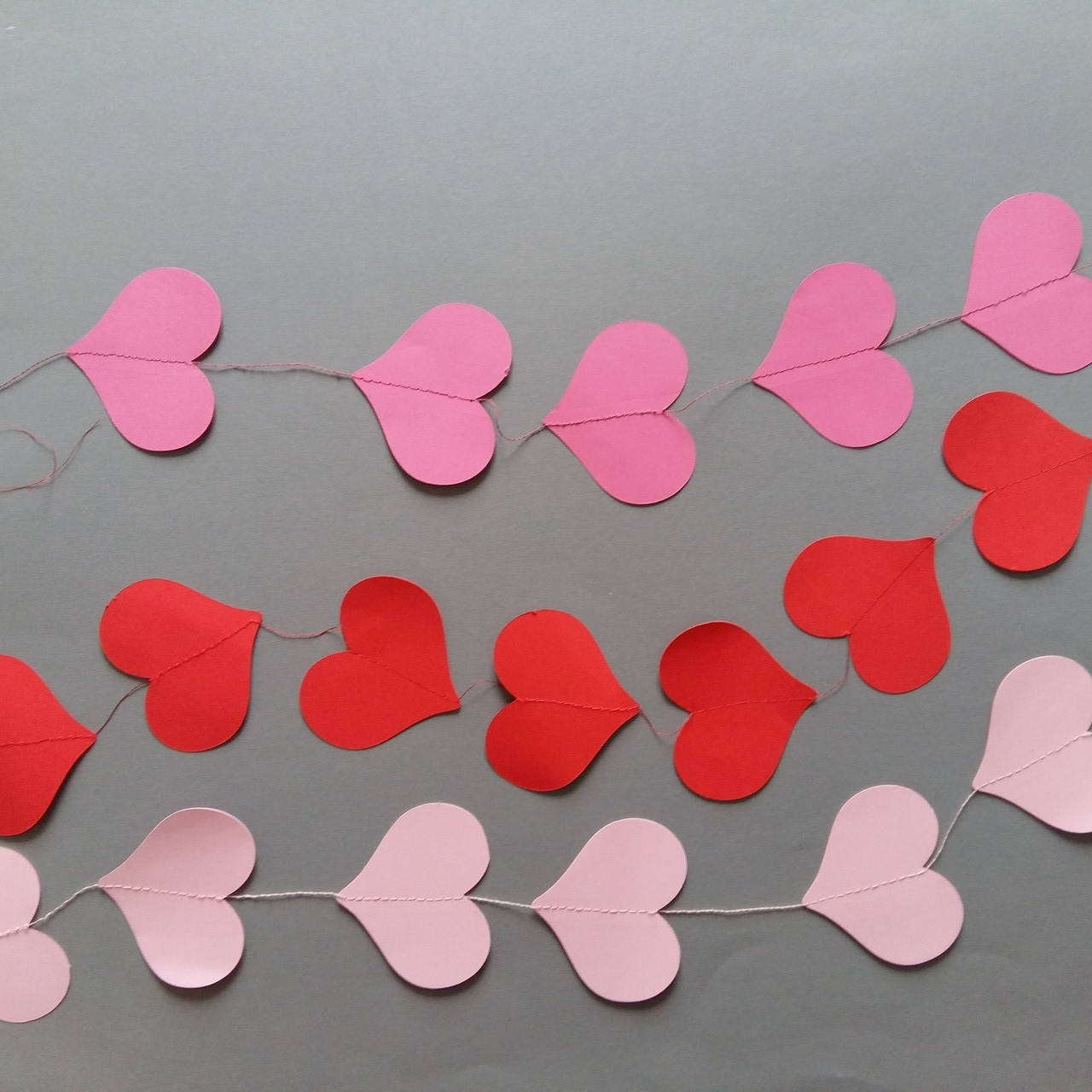 Гирлянда бумажная "Сердечки" 1 м
Гирлянда бумажная "Сердечки" 1 м