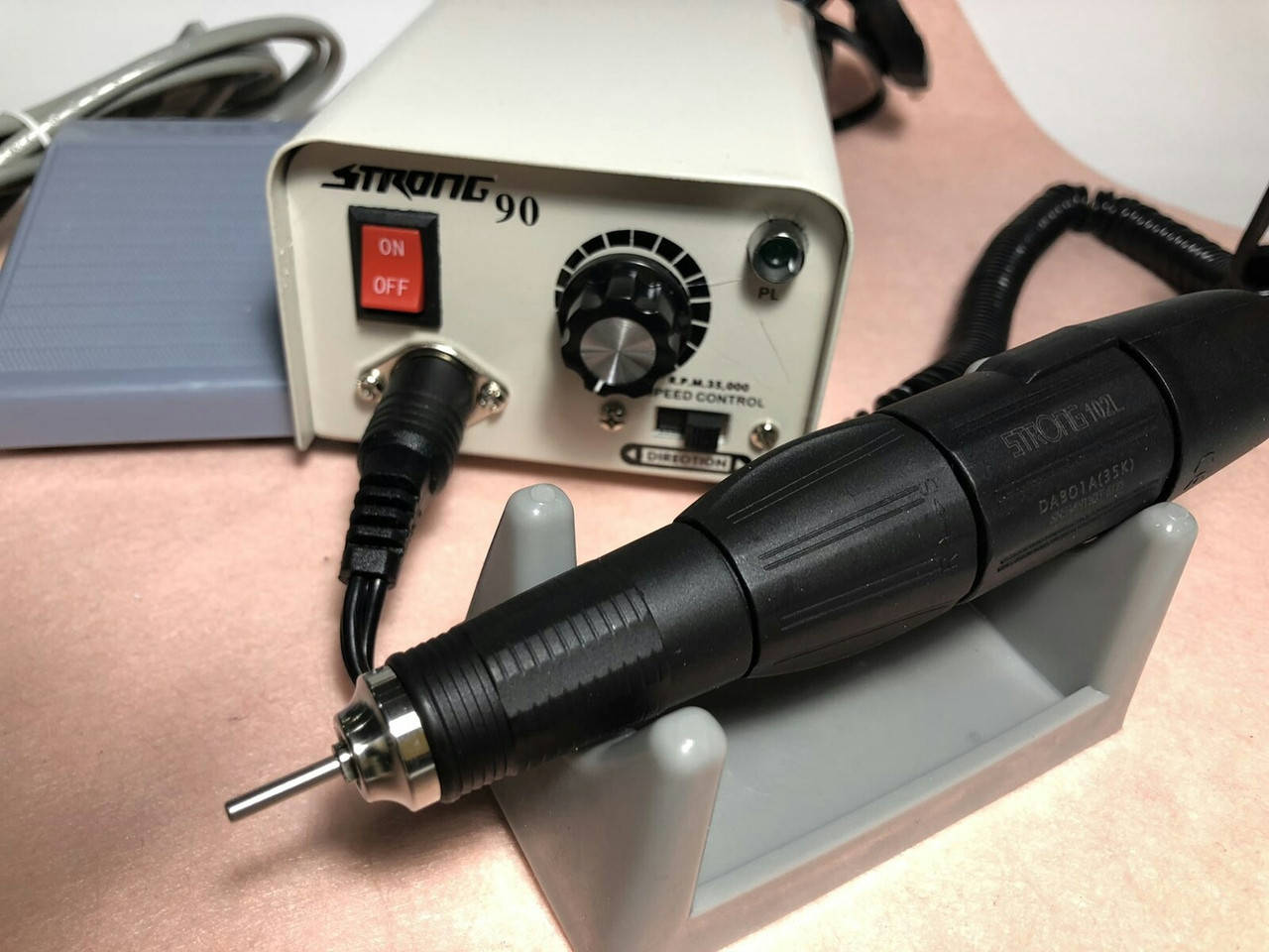 Фрезер Strong 90 65 Вт 35000 об
Фрезер Strong 90 65 Вт 35000 об