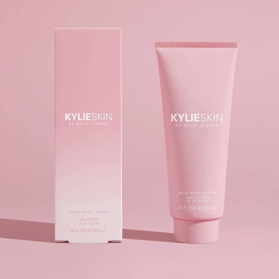 РОЗОВЫЙ ЛОСЬОН ДЛЯ ТЕЛА / ROSE BODY LOTION by Kylie Skin
РОЗОВЫЙ ЛОСЬОН ДЛЯ ТЕЛА / ROSE BODY LOTION by Kylie Skin