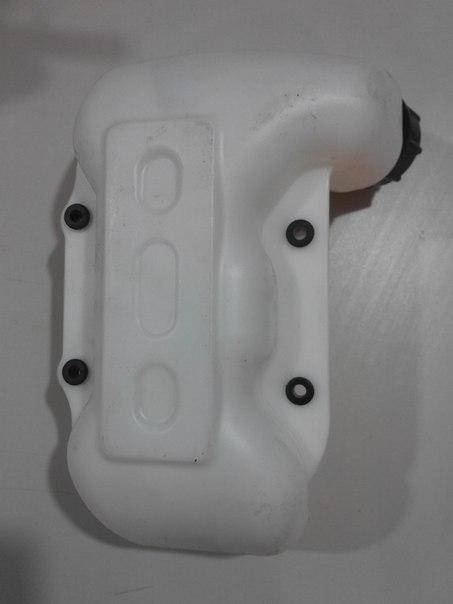 Бензобак для бензокосы крепление на 4 винта 
Бензобак для бензокосы крепление на 4 винта