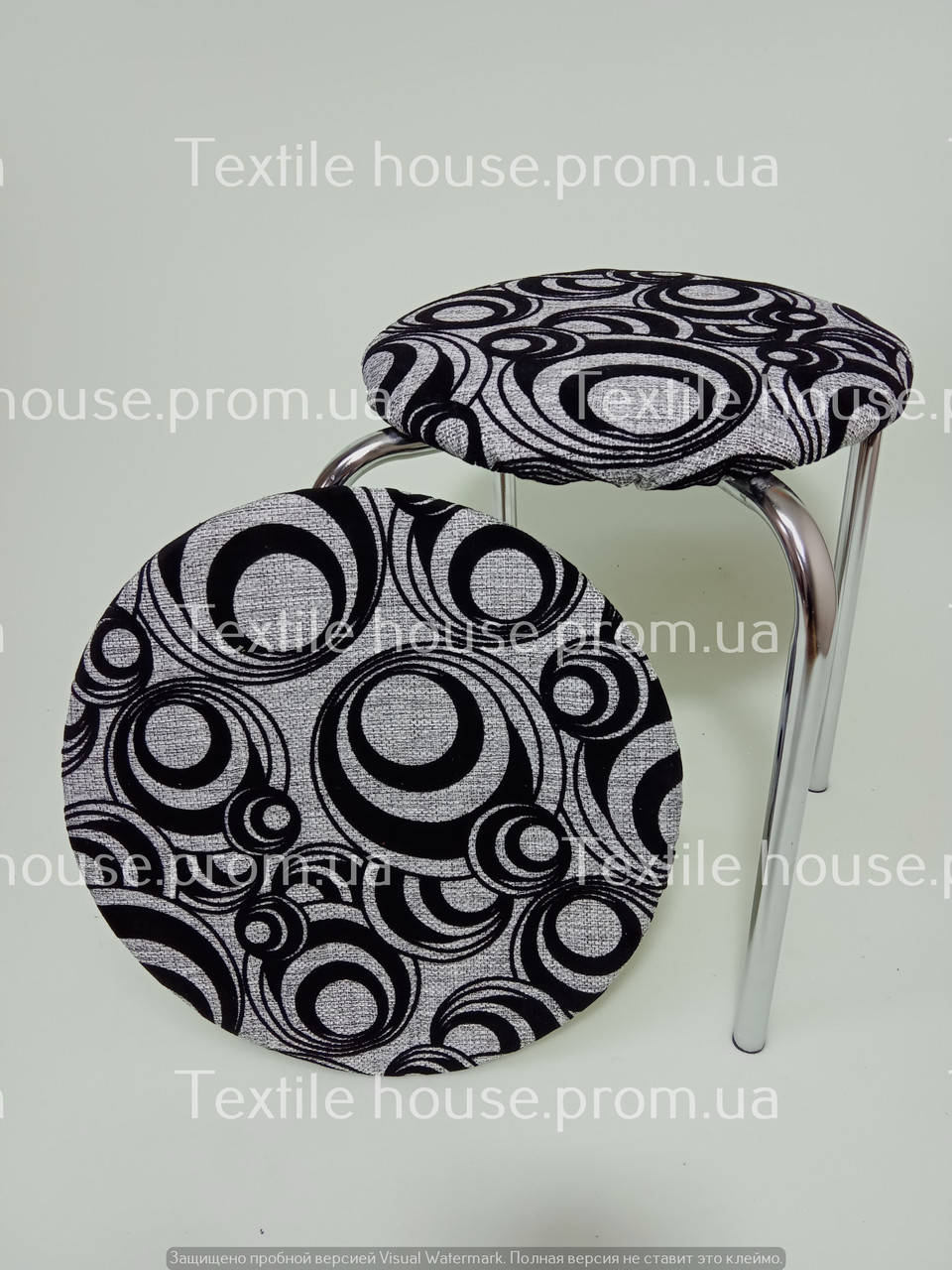 Чехлы круглые на кухонные стулья и табуреты 4шт.
Чехлы круглые на кухонные стулья и табуреты 4шт.