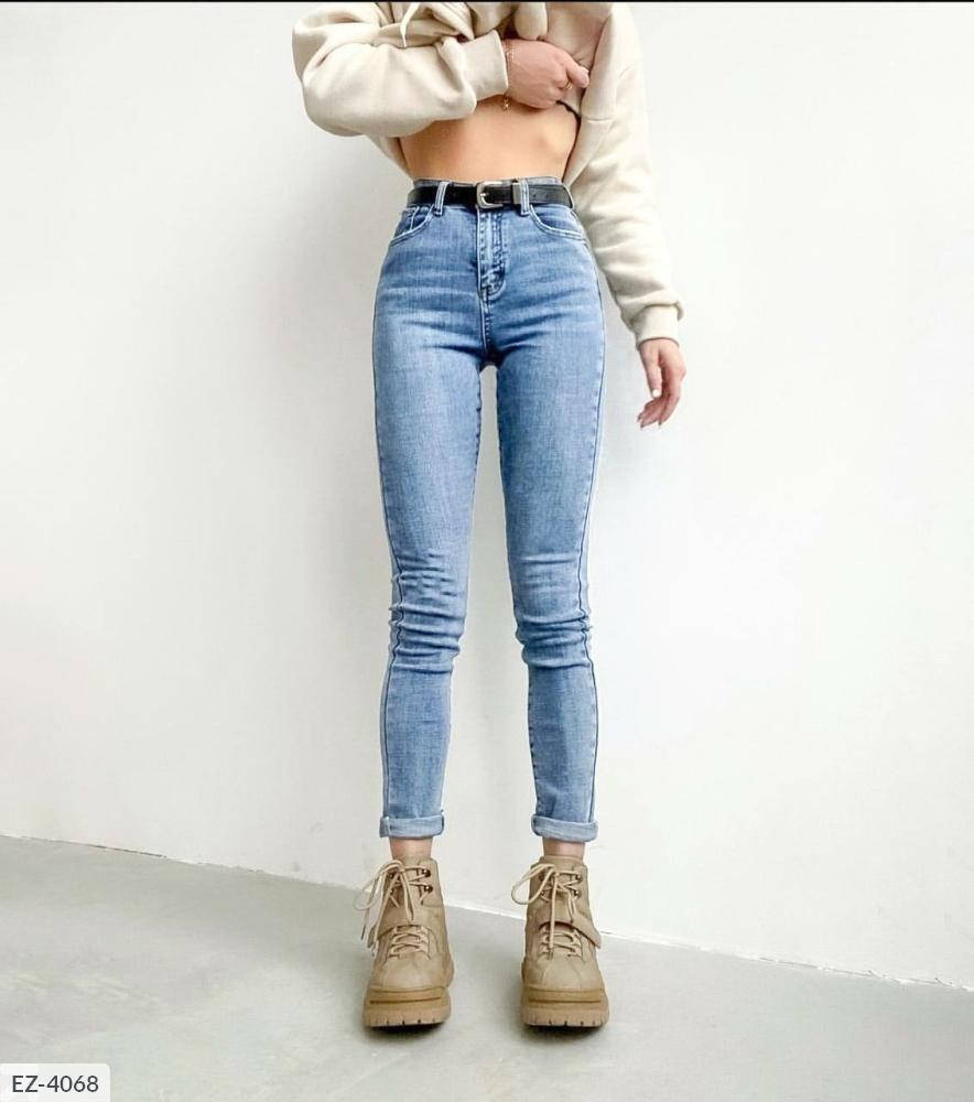Женские джинсы «skinny». Производство турция Ткань: джинс (тянется) Цвет: голубой, серый.
Женские джинсы «skinny». Производство турция Ткань: джинс (тянется) Цвет: голубой, серый.