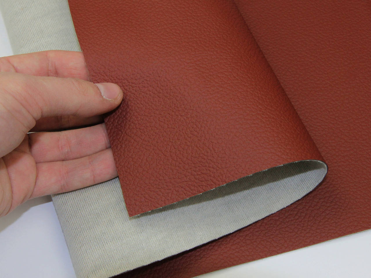 Авто кожзам темно-красный Mercedes DX-27/18, на тканевой основе, ширина 150см. Оригинал
Авто кожзам темно-красный Mercedes DX-27/18, на тканевой основе, ширина 150см. Оригинал