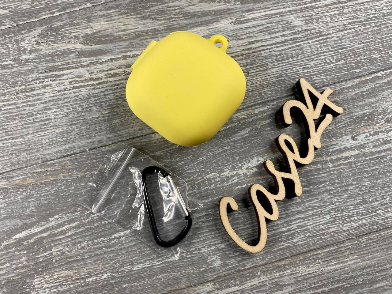 Силиконовый чехол с карабином для Samsung Galaxy Buds Pro (11 цветов) желтый
Силиконовый чехол с карабином для Samsung Galaxy Buds Pro (11 цветов) желтый