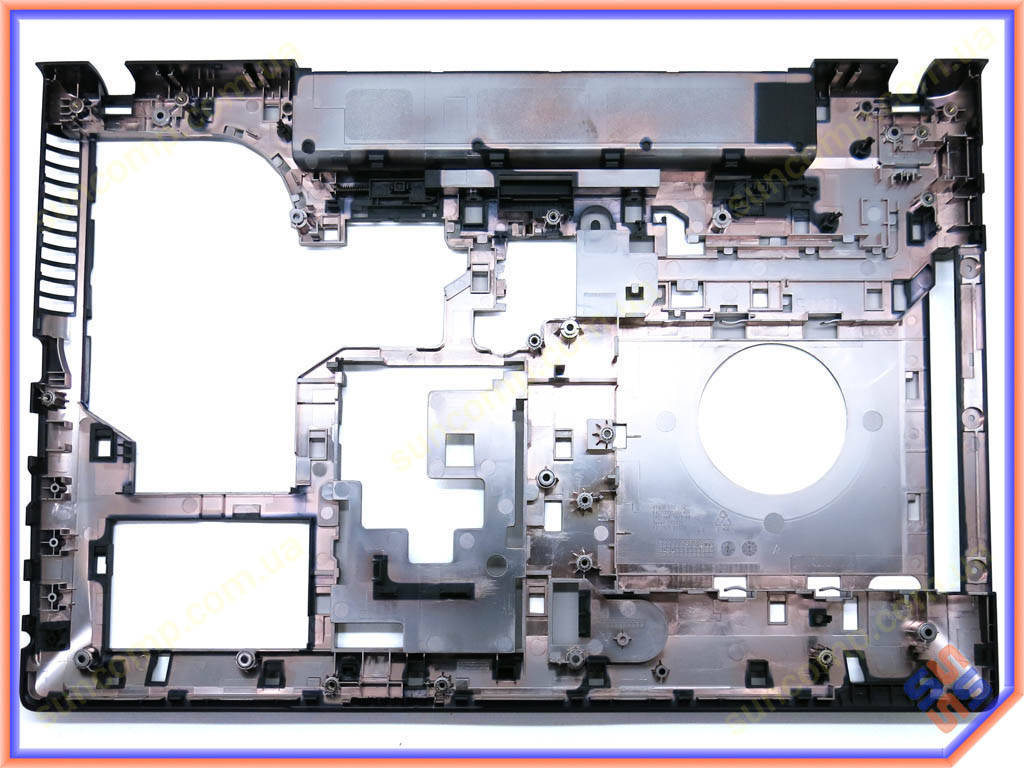 Корпус для ноутбука Lenovo G500, G505, G510, G590 (Нижняя крышка (корыто)).
Корпус для ноутбука Lenovo G500, G505, G510, G590 (Нижняя крышка (корыто)).