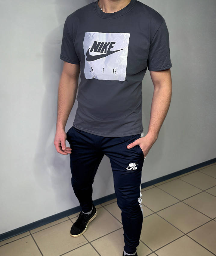 Спортивный мужской костюм NIKE ( штаны + футболка) , трикотажный комплект мужской для спорта, Темно-серый
Спортивный мужской костюм NIKE ( штаны + футболка) , трикотажный комплект мужской для спорта, Темно-серый