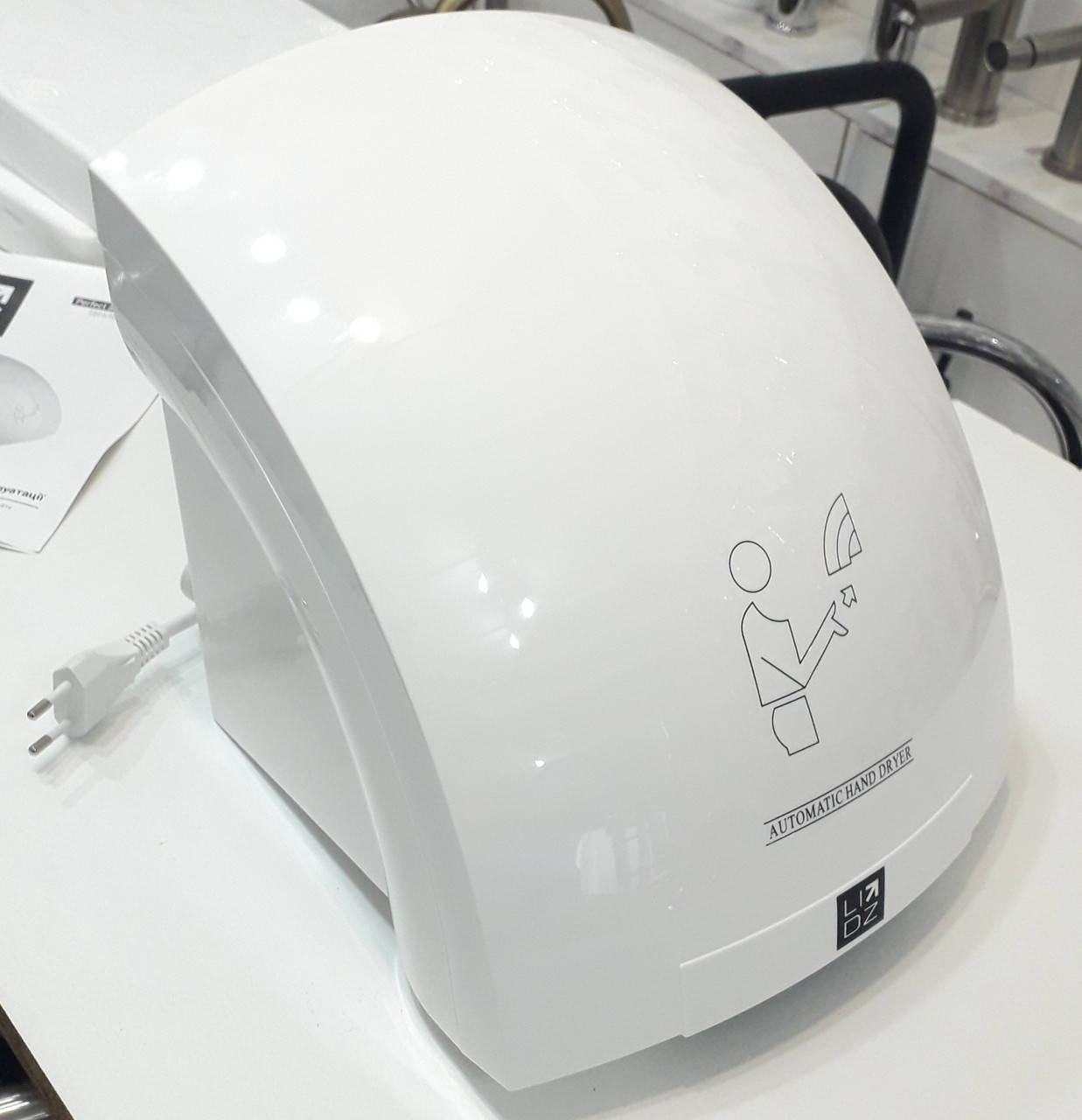 Сушилка для рук сенсорная белая Lidz (WHI)-130.01.92 1800 W настенная электрическая, Белый
Сушилка для рук сенсорная белая Lidz (WHI)-130.01.92 1800 W настенная электрическая, Белый