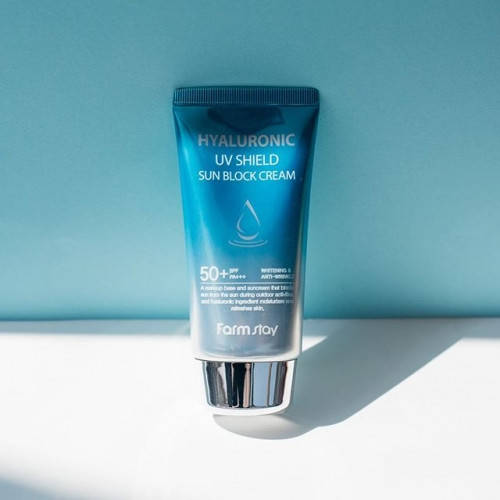 Солнцезащитный крем с гиалуроновой кислотой Farmstay Hyaluronic UV Shield Sun Block Cream SPF50+ PA+++, 70 g
Солнцезащитный крем с гиалуроновой кислотой Farmstay Hyaluronic UV Shield Sun Block Cream SPF50+ PA+++, 70 g
