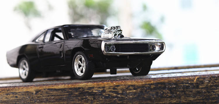 Модель автомобиля Dodge Charger из фильма Форсаж! Додж Чарджер 1:32 в подарочной упаковке, Черный
Модель автомобиля Dodge Charger из фильма Форсаж! Додж Чарджер 1:32 в подарочной упаковке, Черный