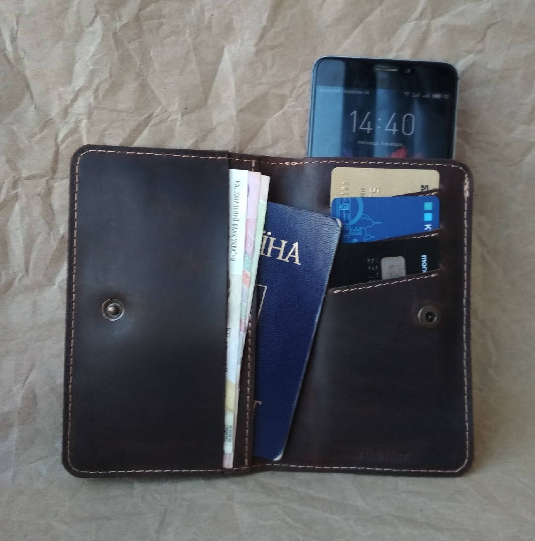 Шкіряний портмоне "Companion" ручної роботи, натуральна шкіра, на кнопках магнітах, клатч, гаманець
Шкіряний портмоне "Companion" ручної роботи, натуральна шкіра, на кнопках магнітах, клатч, гаманець