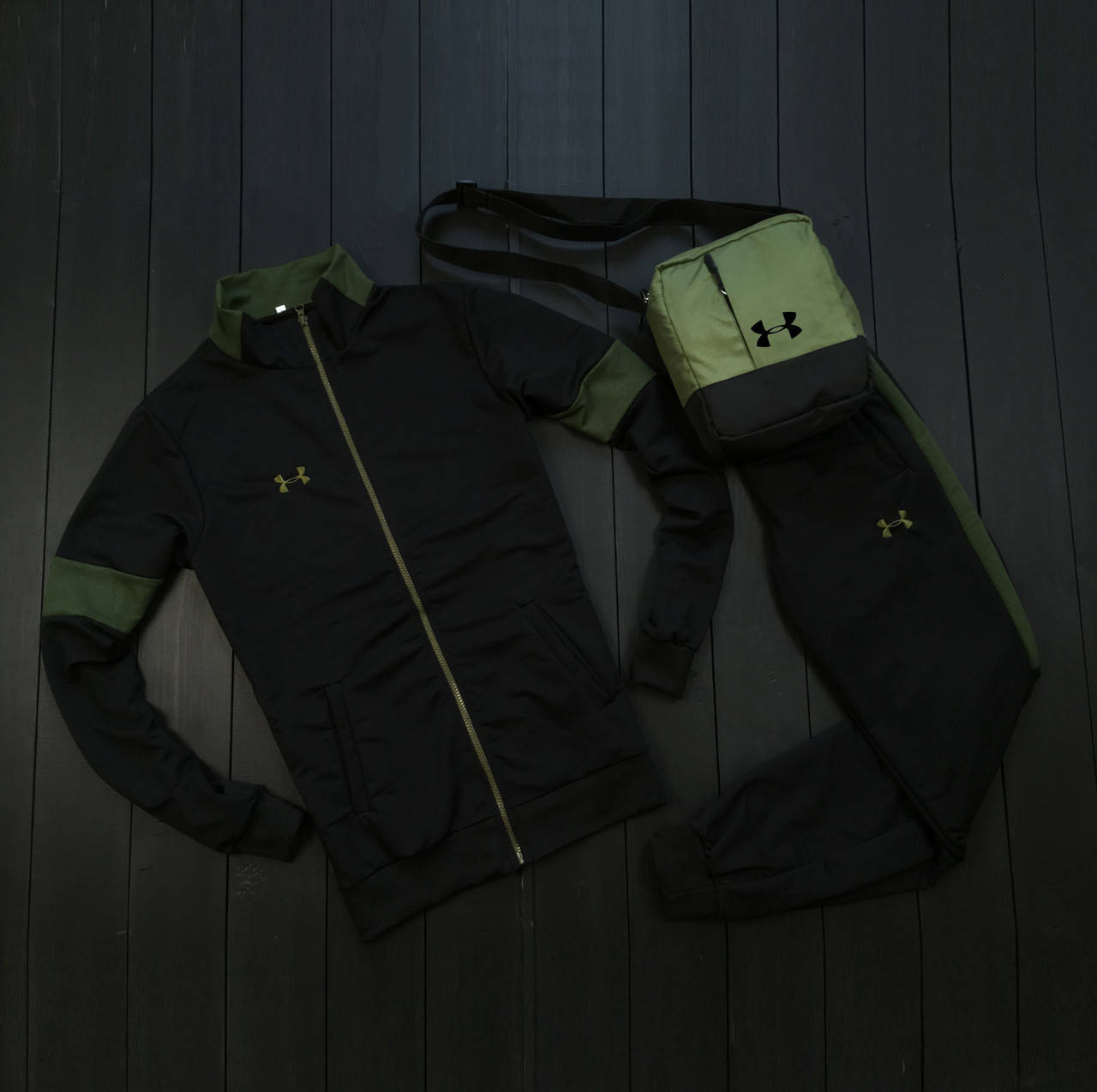 Спортивный костюм мужской осенний весенний Under Armour | демисезонный Андер Армор черно-хаки ЛЮКС качества
Спортивный костюм мужской осенний весенний Under Armour | демисезонный Андер Армор черно-хаки ЛЮКС качества