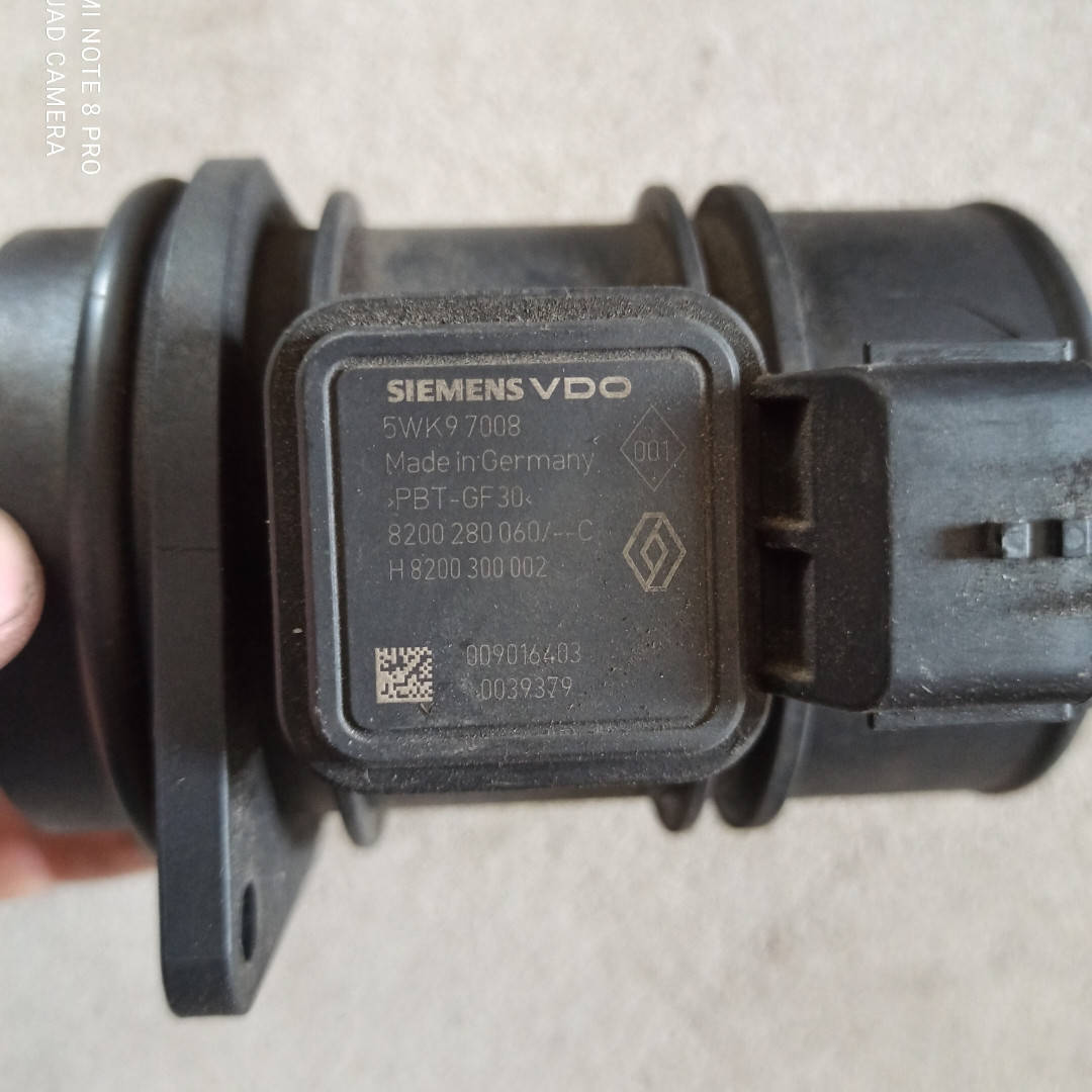 Росходомер ДМРВ Витратомір повітря RENAULT TRAFIC, Qashqai, Vivaro, Master, Movano, 5WK97008, 8200300002
Росходомер ДМРВ Витратомір повітря RENAULT TRAFIC, Qashqai, Vivaro, Master, Movano, 5WK97008, 8200300002