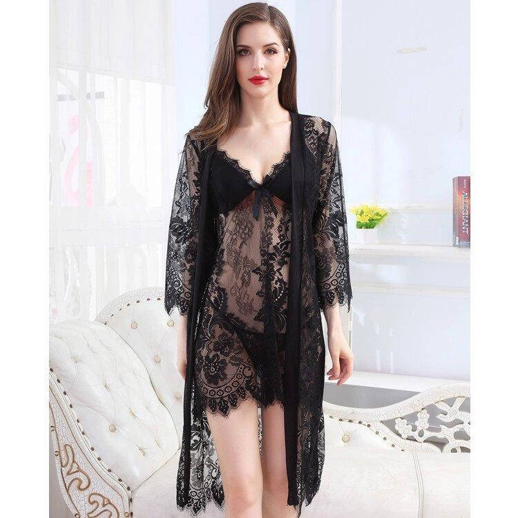 Кружевной халат с пеньюаром 
Кружевной халат с пеньюаром