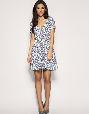 весеннее платье в Санкт-Петербурге