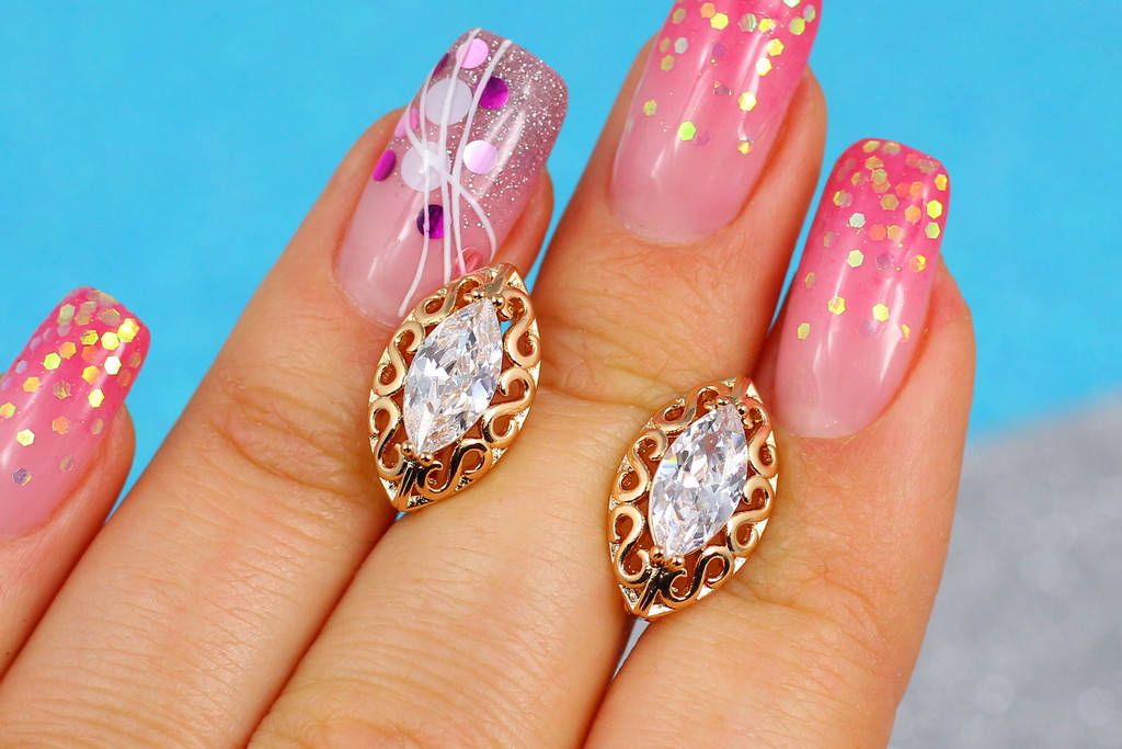 Серьги Xuping Jewelry маркиз с белым камнем 1,7 см золотистые
Серьги Xuping Jewelry маркиз с белым камнем 1,7 см золотистые