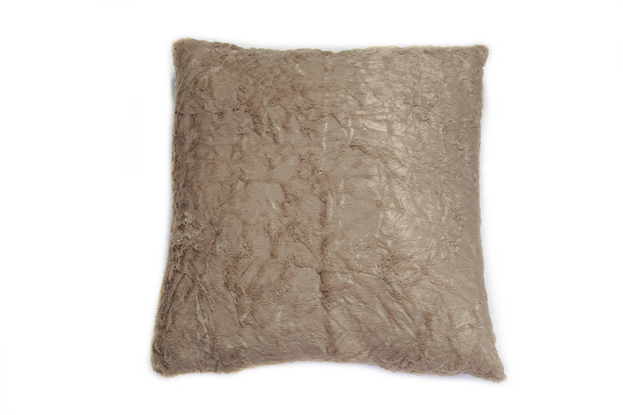 Плюшевая подушка кофейная / Подушка декоративна плюшева "Кава з молоком" (50х50), Кофе с молоком
Плюшевая подушка кофейная / Подушка декоративна плюшева "Кава з молоком" (50х50), Кофе с молоком