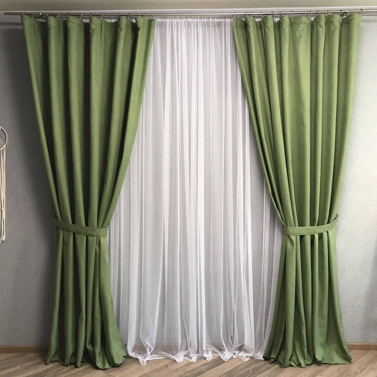 Шторы микровелюр на карниз в комнату зал кухню спальню 200x270 cm (2 шт) Зеленые (SH-PK-586), Венге
Шторы микровелюр на карниз в комнату зал кухню спальню 200x270 cm (2 шт) Зеленые (SH-PK-586), Венге