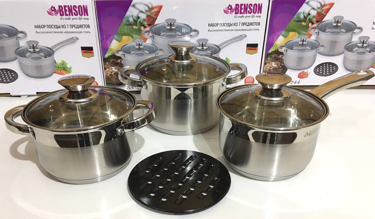 Набор посуды Benson BN-244 7 пр: Ковш 2.1л , Кастрюли с крышкой 2.1 , 3.0 л, Жаропрочная балитовая подставка
Набор посуды Benson BN-244 7 пр: Ковш 2.1л , Кастрюли с крышкой 2.1 , 3.0 л, Жаропрочная балитовая подставка