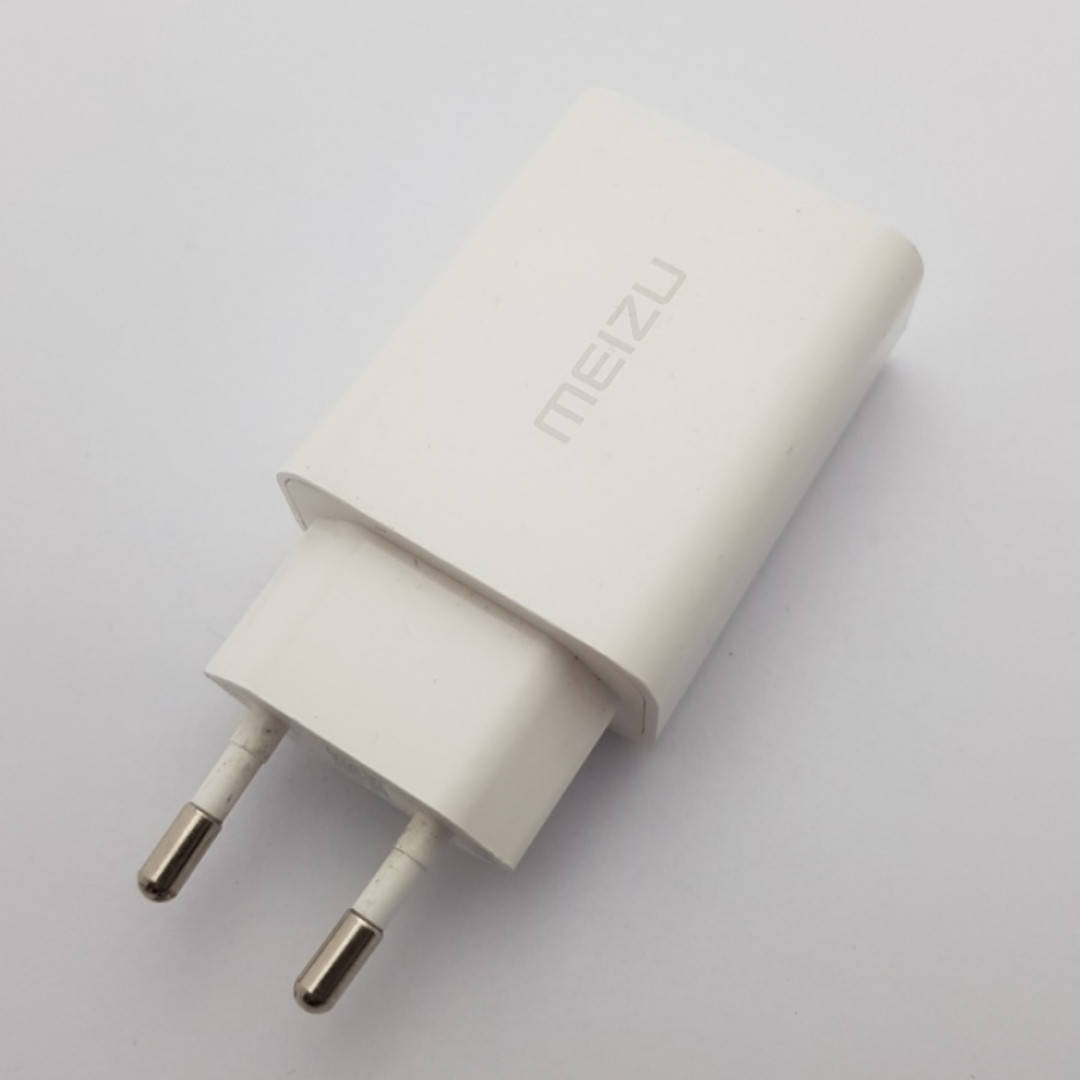Оригинальный блок питания Meizu 12V/9V/5V, 2A mCharge 3.0 UP1220E с разборки, Разные цвета
Оригинальный блок питания Meizu 12V/9V/5V, 2A mCharge 3.0 UP1220E с разборки, Разные цвета