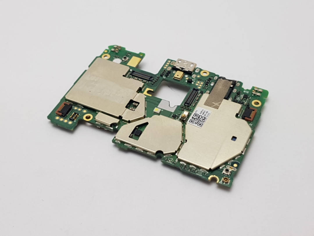 Материнская плата Lenovo K6 K33A48 2/16Gb 5B28C06304 оригинал с разборки (100% рабочая)
Материнская плата Lenovo K6 K33A48 2/16Gb 5B28C06304 оригинал с разборки (100% рабочая)
