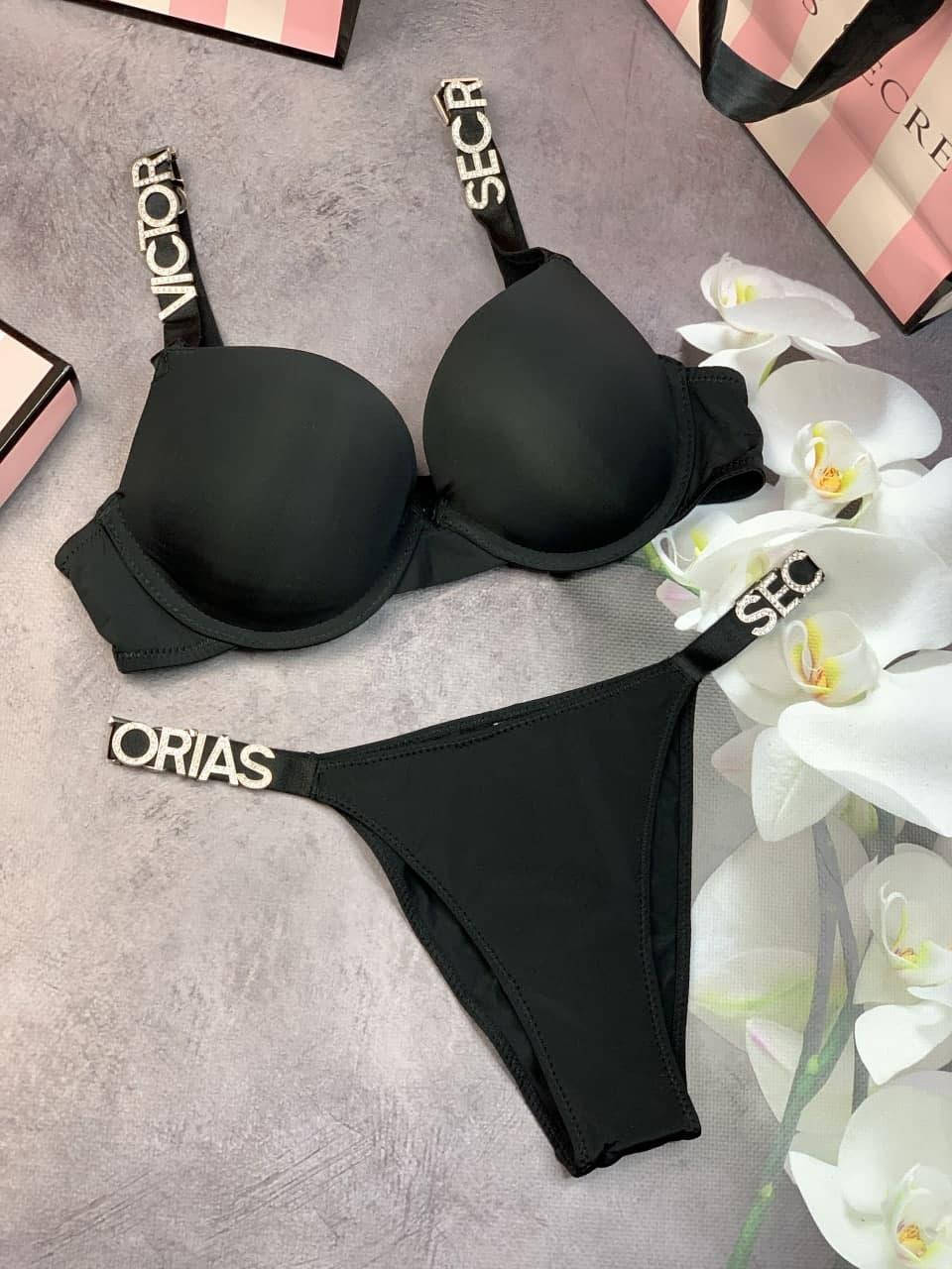 Комплект жіночої білизни Victoria`s Secret Виктория Сикрет - стразы - 80В-85В-80C-85C лише!!!, Черный
Комплект жіночої білизни Victoria`s Secret Виктория Сикрет - стразы - 80В-85В-80C-85C лише!!!, Черный
