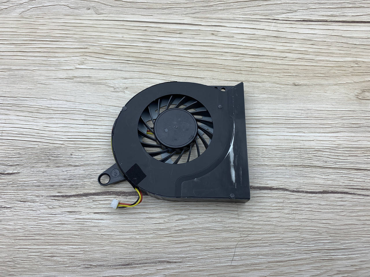 Кулер Acer Aspire V3-731, V3-731G, V3-771, V3-771G, V3-772, V3-772G, LE69KB, LE11BZ Оригинал! нов
Кулер Acer Aspire V3-731, V3-731G, V3-771, V3-771G, V3-772, V3-772G, LE69KB, LE11BZ Оригинал! нов