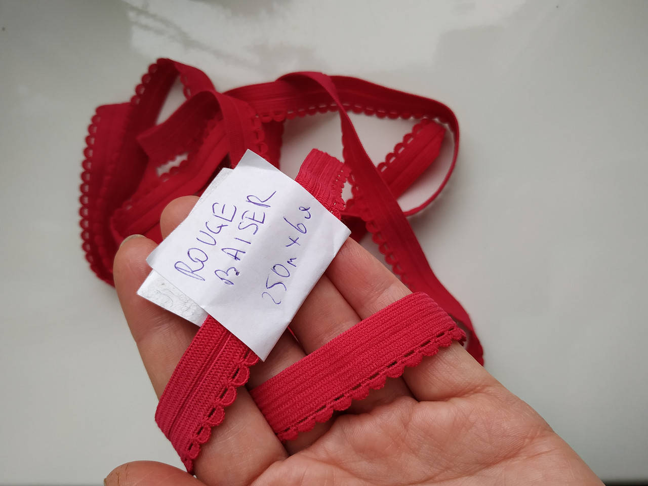 Резинка швейная ажурная бейка окантовка попаламка светло малиновая 15 мм
Резинка швейная ажурная бейка окантовка попаламка светло малиновая 15 мм