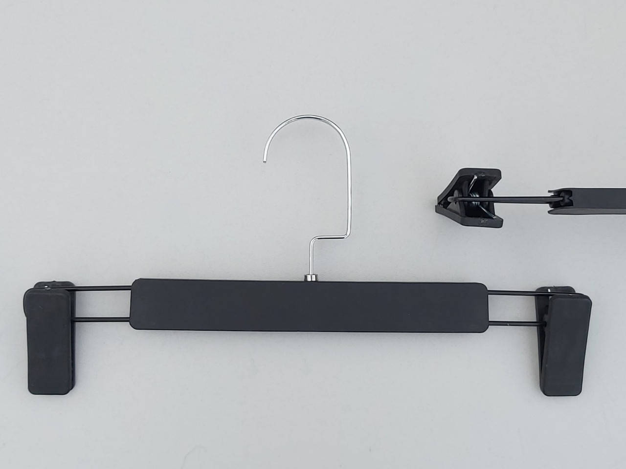 Длина 31,5 см. Плечики вешалки пластмассовые с прищепками зажимами для брюк и юбок черного цвета, Черный
Длина 31,5 см. Плечики вешалки пластмассовые с прищепками зажимами для брюк и юбок черного цвета, Черный