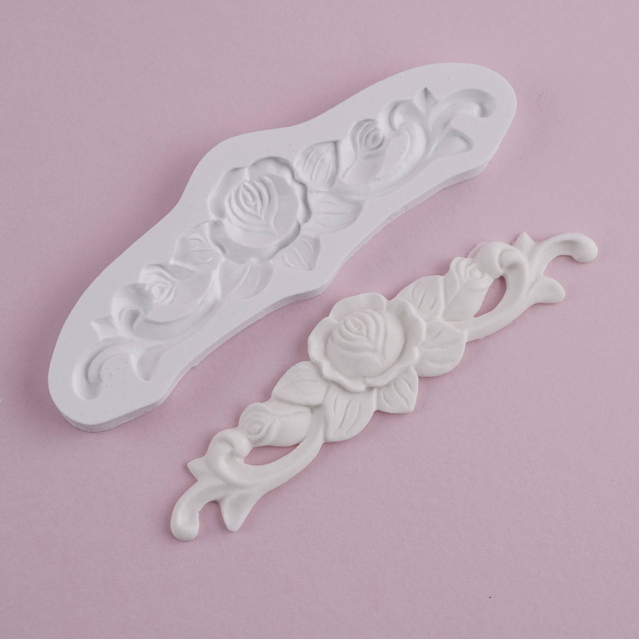 Силиконовый молд Бордюр роза 13.8х4.5 см
Силиконовый молд Бордюр роза 13.8х4.5 см