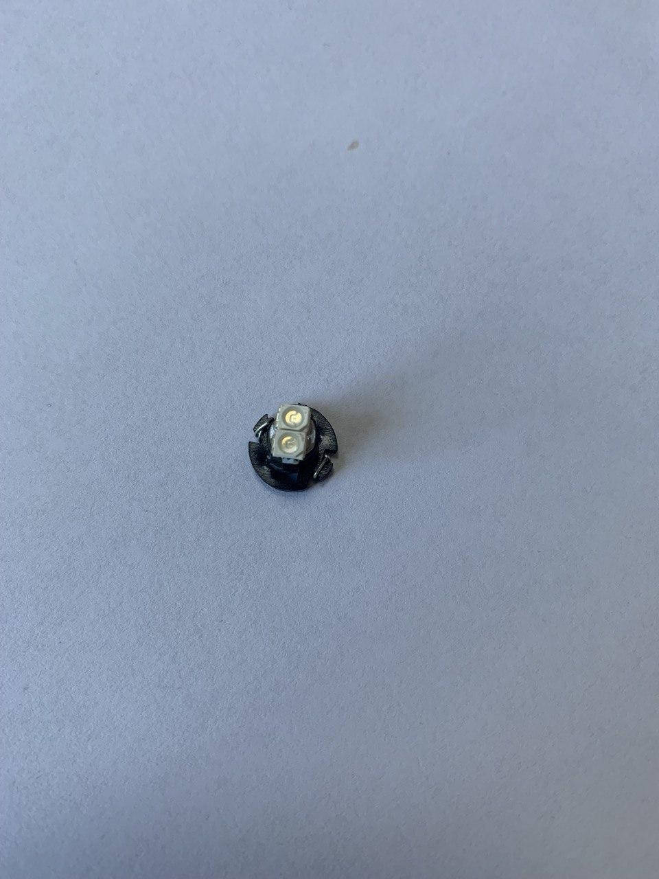 Світлодіодна лампа для освітлення панелі приладів - сині
Світлодіодна лампа для освітлення панелі приладів - сині