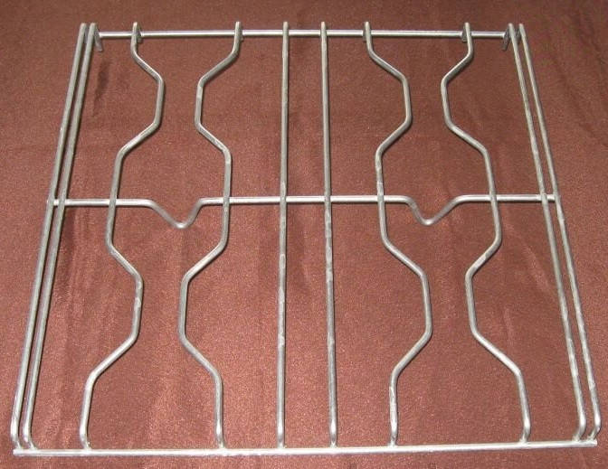 Решётка фигурная на газовые 4х-конфорочные плиты(оцинкованная)
Решётка фигурная на газовые 4х-конфорочные плиты(оцинкованная)