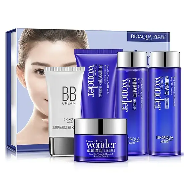 Набор для лица с гиалуроновой кислотой и черникой Bioaqua Wonder Five-Piece Gift Box 5в1
Набор для лица с гиалуроновой кислотой и черникой Bioaqua Wonder Five-Piece Gift Box 5в1