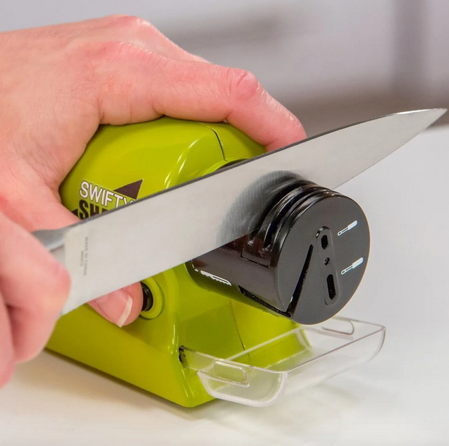 Беспроводная универсальная Swifty Sharp Motorized Knife Sharpener (ножеточка Свифт Шарп)
Беспроводная универсальная Swifty Sharp Motorized Knife Sharpener (ножеточка Свифт Шарп)