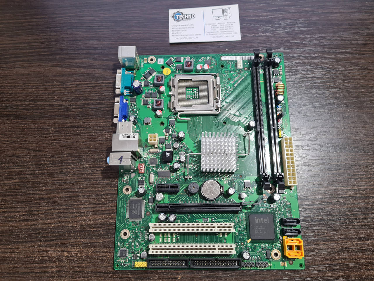 Материнская плата Fujitsu D3041-A1 | Сокет 775 | DDR3 | G41 | встроенная графика | + Термопаста
Материнская плата Fujitsu D3041-A1 | Сокет 775 | DDR3 | G41 | встроенная графика | + Термопаста