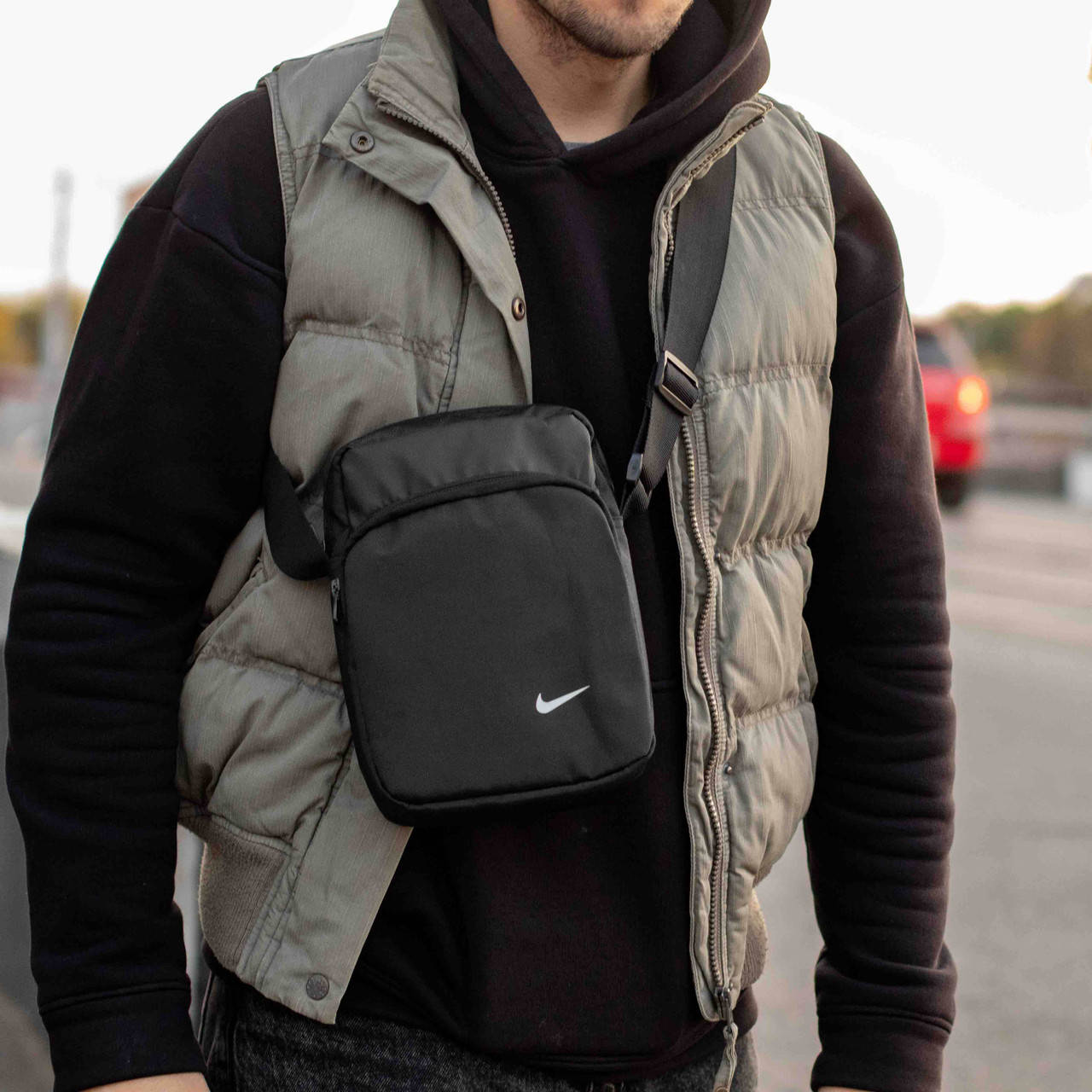 Мессенджер кожаный Nike TZ мужская сумка через плечо Найк черная качественная барсетка цвет черный
Мессенджер кожаный Nike TZ мужская сумка через плечо Найк черная качественная барсетка цвет черный