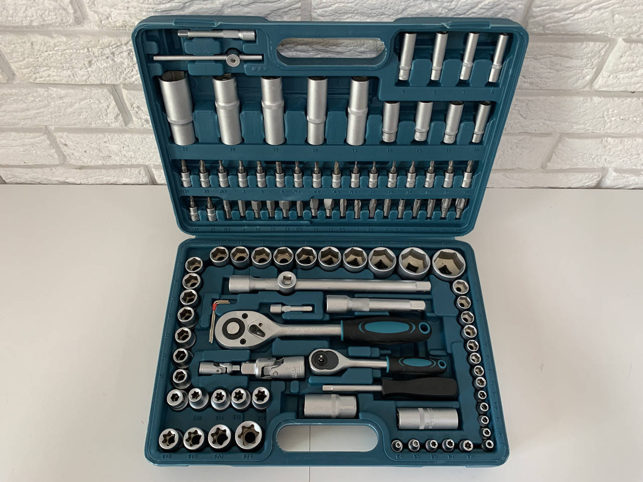 Набор ключей, головок, инструментов Euro Craft _ 108шт 
Набор ключей, головок, инструментов Euro Craft _ 108шт