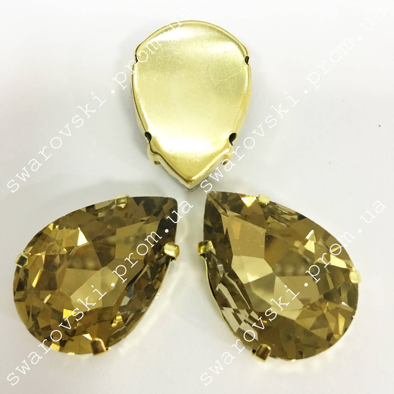 Стразы в золотых цапах Lt Col Topaz, Размер 18х25мм*1шт
Стразы в золотых цапах Lt Col Topaz, Размер 18х25мм*1шт