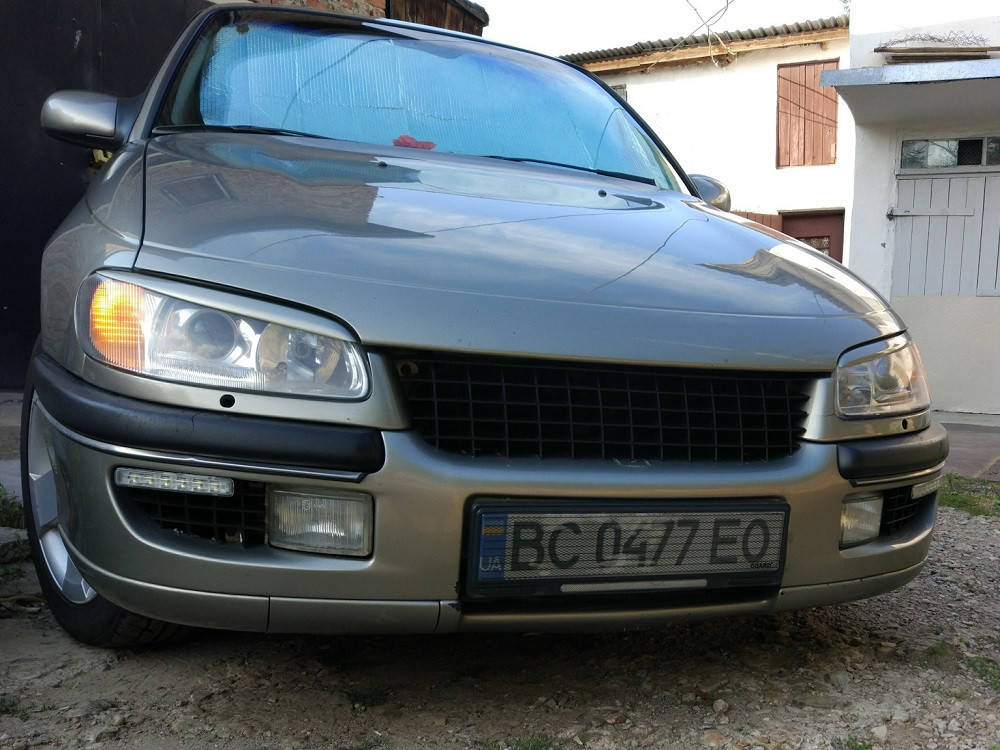 Реснички на фары Opel Omega B 1994-2003 / Опель Омега Б 1994-2003 (стекловолокно, под покраску), Черный
Реснички на фары Opel Omega B 1994-2003 / Опель Омега Б 1994-2003 (стекловолокно, под покраску), Черный