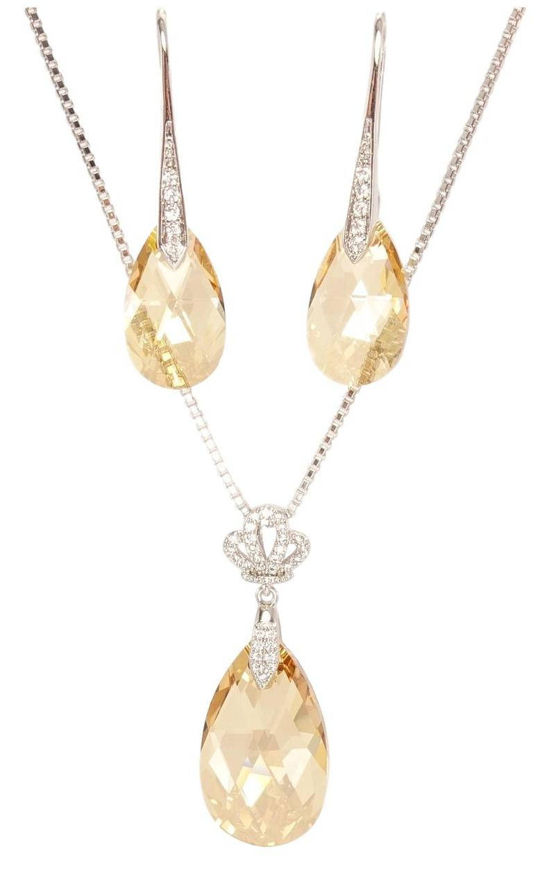 Набор Xuping Родий с кристаллами Swarovski Серьги Кулон на цепочке "Корона и Граненый Кристалл Капля" дл.
Набор Xuping Родий с кристаллами Swarovski Серьги Кулон на цепочке "Корона и Граненый Кристалл Капля" дл.