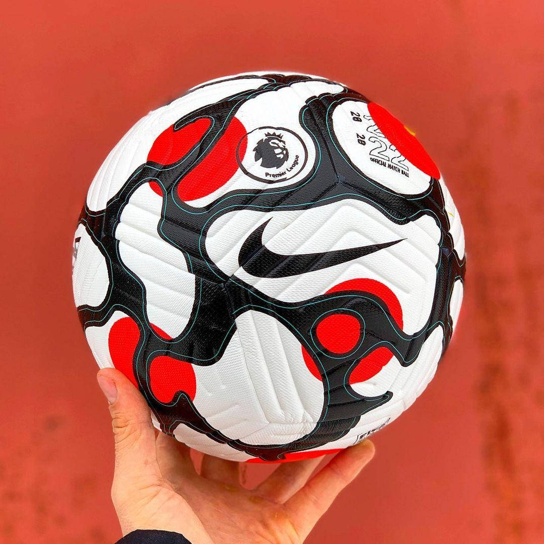 Футбольный мяч Nike Premier League Flight мяч Найк Премьер Лига для игры в футбол размер 5
Футбольный мяч Nike Premier League Flight мяч Найк Премьер Лига для игры в футбол размер 5