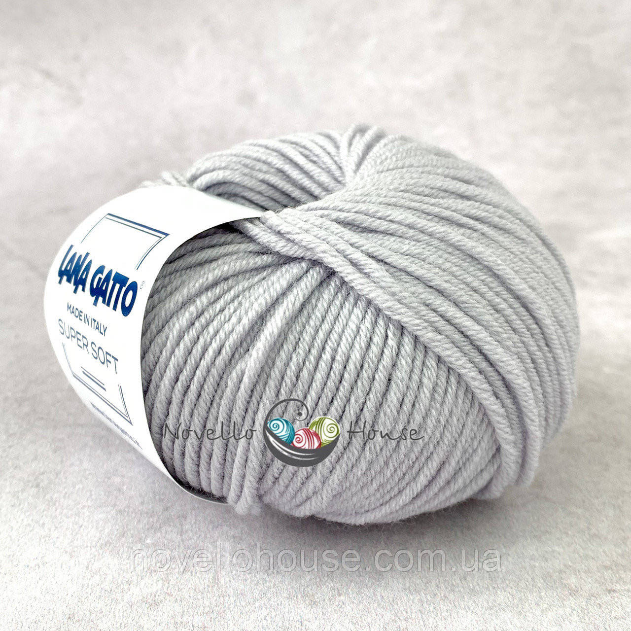 Lana Gatto Super Soft (Лана Гатто Супер Софт) № 12504 жемчужно-серый (Пряжа меринос, нитки для в'язання)
Lana Gatto Super Soft (Лана Гатто Супер Софт) № 12504 жемчужно-серый (Пряжа меринос, нитки для в'язання)