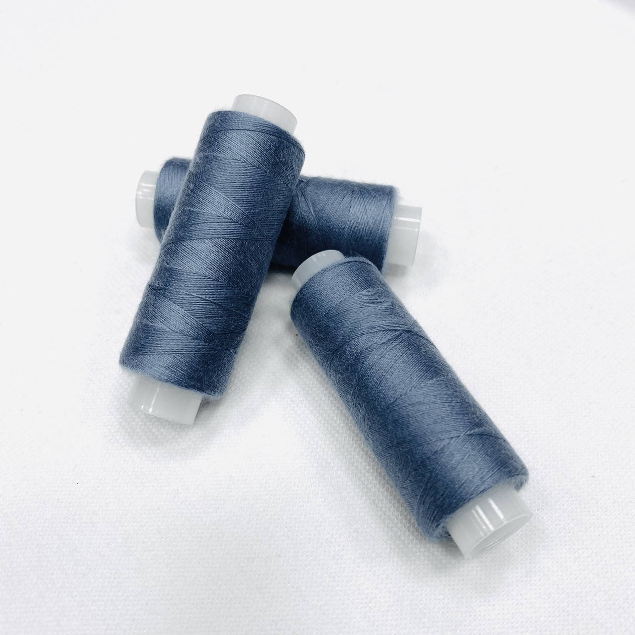 Нитка Швейная для трикотажа Omega 312 цвет синий плотность 120 намотка 200м 100% полиэстер штапельная нить
Нитка Швейная для трикотажа Omega 312 цвет синий плотность 120 намотка 200м 100% полиэстер штапельная нить