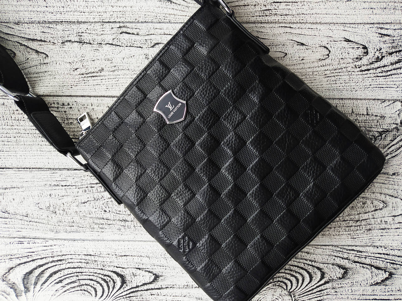 АКЦИЯ! Черная мужская сумка Louis Vuitton, кожаная планшетка Louis Vuitton на плечо, мужской клатч
АКЦИЯ! Черная мужская сумка Louis Vuitton, кожаная планшетка Louis Vuitton на плечо, мужской клатч