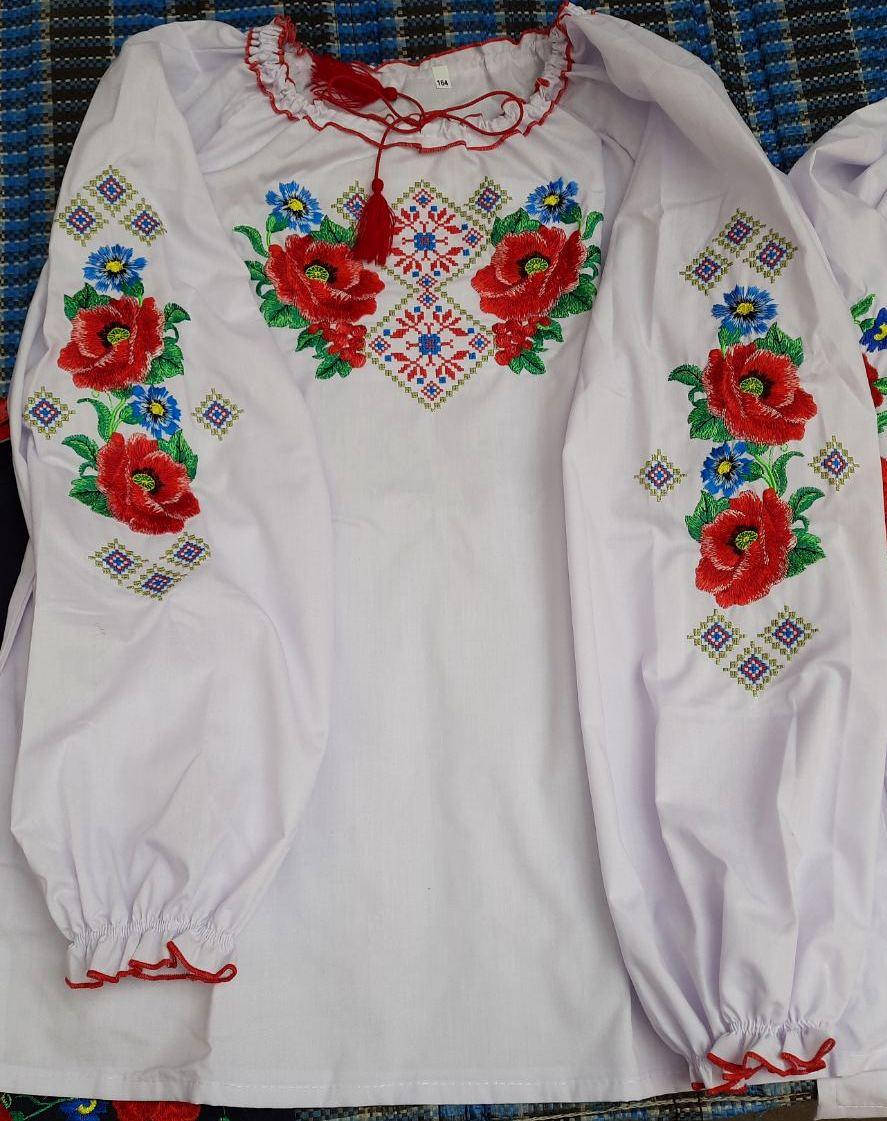 Вышиванка женская с цветочной вышивкой гладью, вышитая женская блуза "Красуня"., Белый
Вышиванка женская с цветочной вышивкой гладью, вышитая женская блуза "Красуня"., Белый
