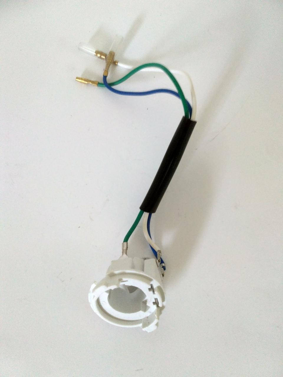 Патрон фары для ламп с креплением 2 уса (пластмассовый) китайские скутера GY6-50/60/80/100/125/150(мод №2)
Патрон фары для ламп с креплением 2 уса (пластмассовый) китайские скутера GY6-50/60/80/100/125/150(мод №2)