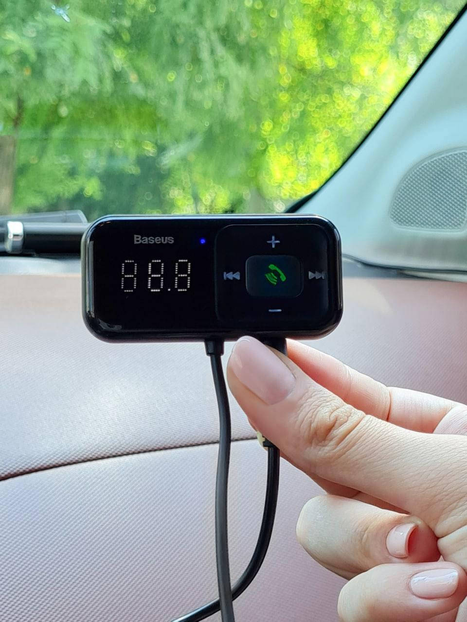 Авто трансмиттер Фм Bluetooth модулятор 2 USB Baseus S-16 modulator wireless MP3 car charger
Авто трансмиттер Фм Bluetooth модулятор 2 USB Baseus S-16 modulator wireless MP3 car charger