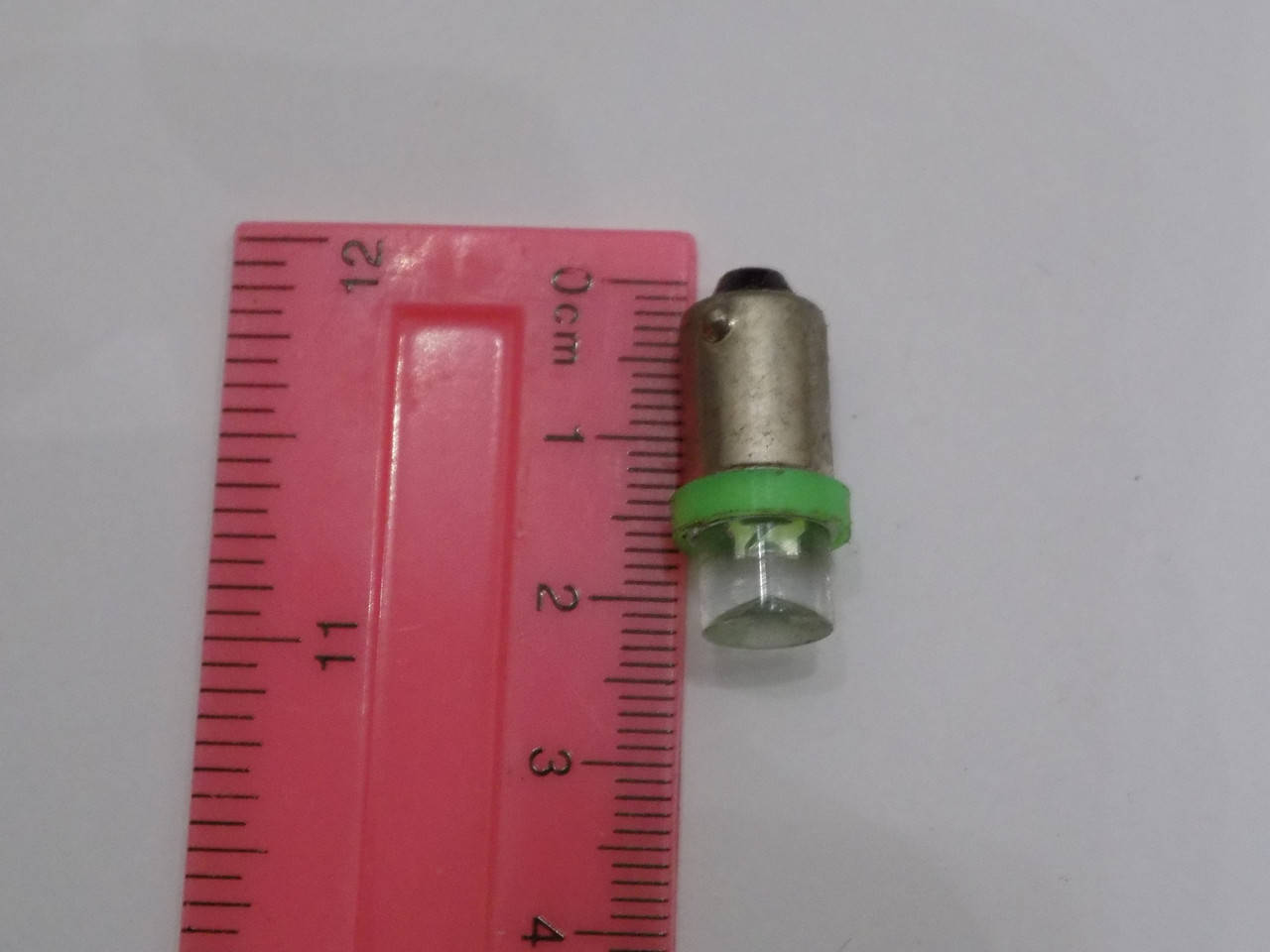 Автомобильная светодиодная лампа освещения габаритов BA9S-1LED-вогнутая-12V (пр-во Китай)
Автомобильная светодиодная лампа освещения габаритов BA9S-1LED-вогнутая-12V (пр-во Китай)