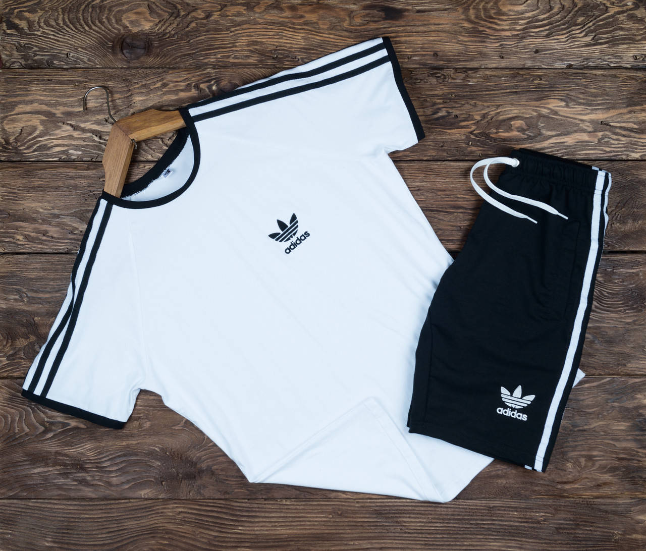 Комплект мужской Шорты + Футболка с лампасами Adidas x black-white | Спортивный костюм летний Премиум качества, Черный
Комплект мужской Шорты + Футболка с лампасами Adidas x black-white | Спортивный костюм летний Премиум качества, Черный